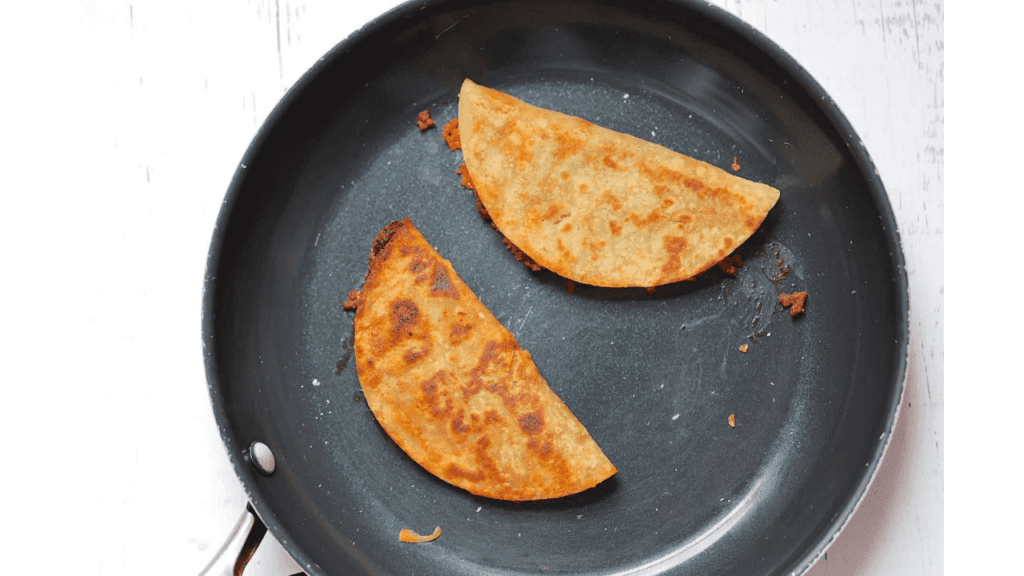 How to Reheat Taco Bell in a Pan